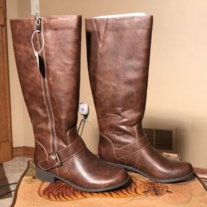 Tall Brown Boots size 6 NWT